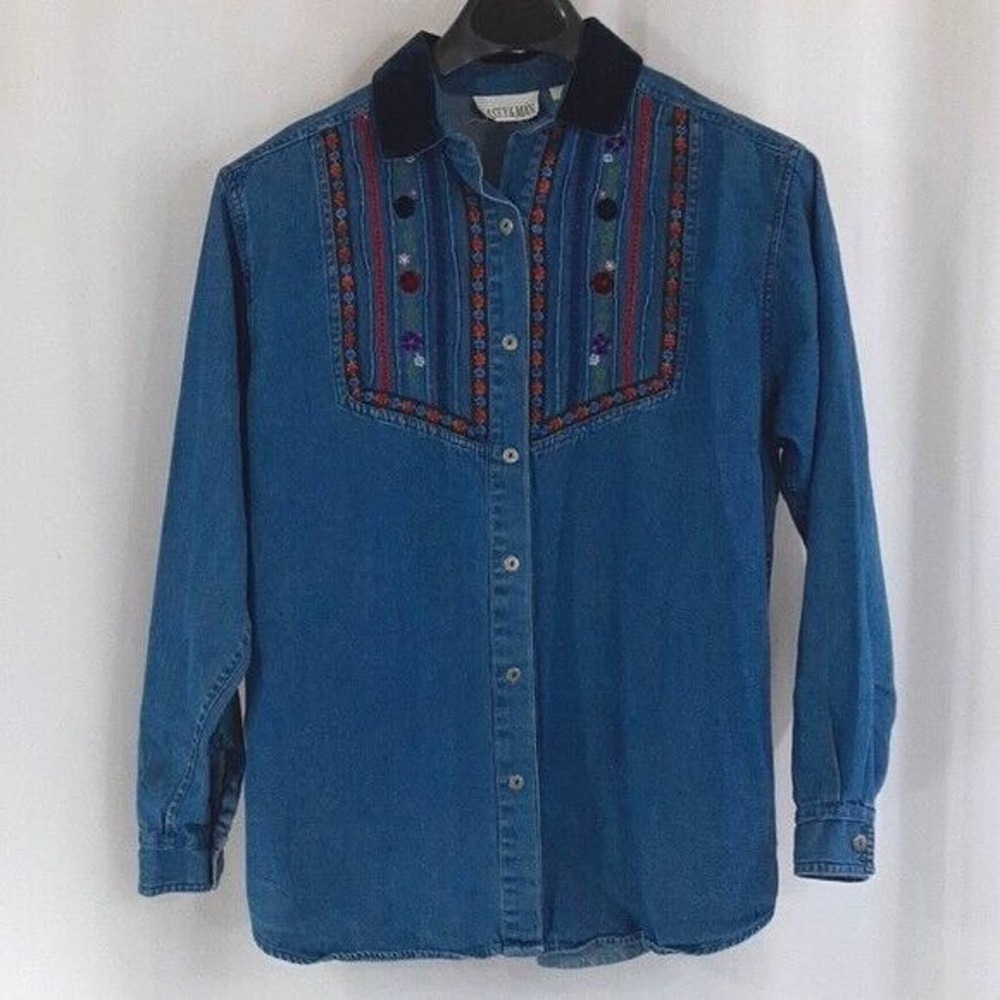 Casey & Max size medium embroidered denim button front shirt velvet collar